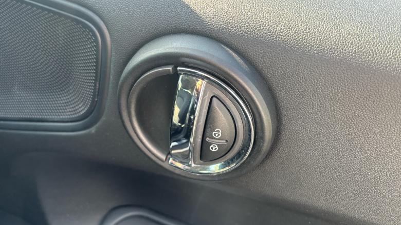 MINI Countryman 1.5 Cooper 5dr Petrol Hatchback